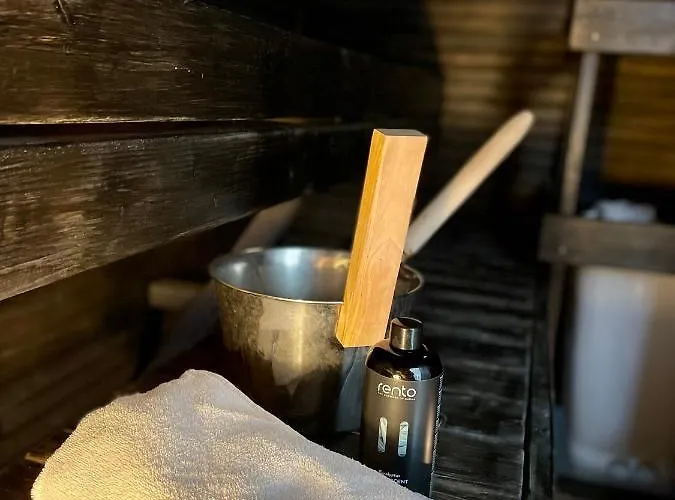 Kapteenin Saunamoekki ناتالي